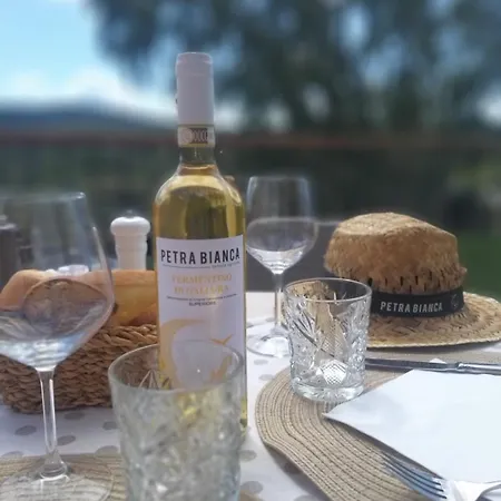 Tenuta Petra Bianca Palau