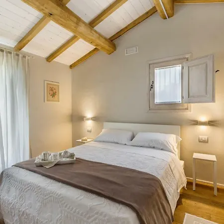 Tenuta Petra Bianca