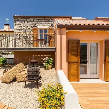 Tenuta Petra Bianca Farm stay *