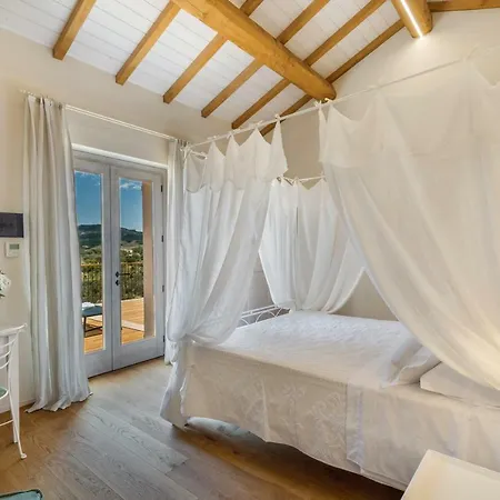 Farm stay Tenuta Petra Bianca *